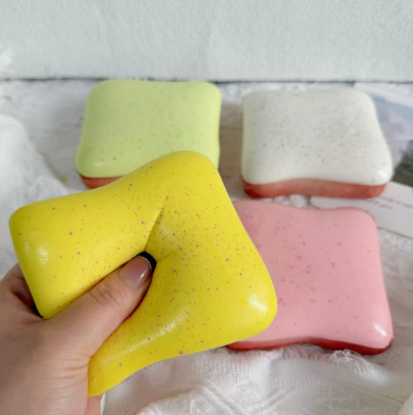 Slow Rise BREAD Square     Kawaii Japanese-Inspired Slow-Rise Squishy 11cm | 6-Piece Display Box