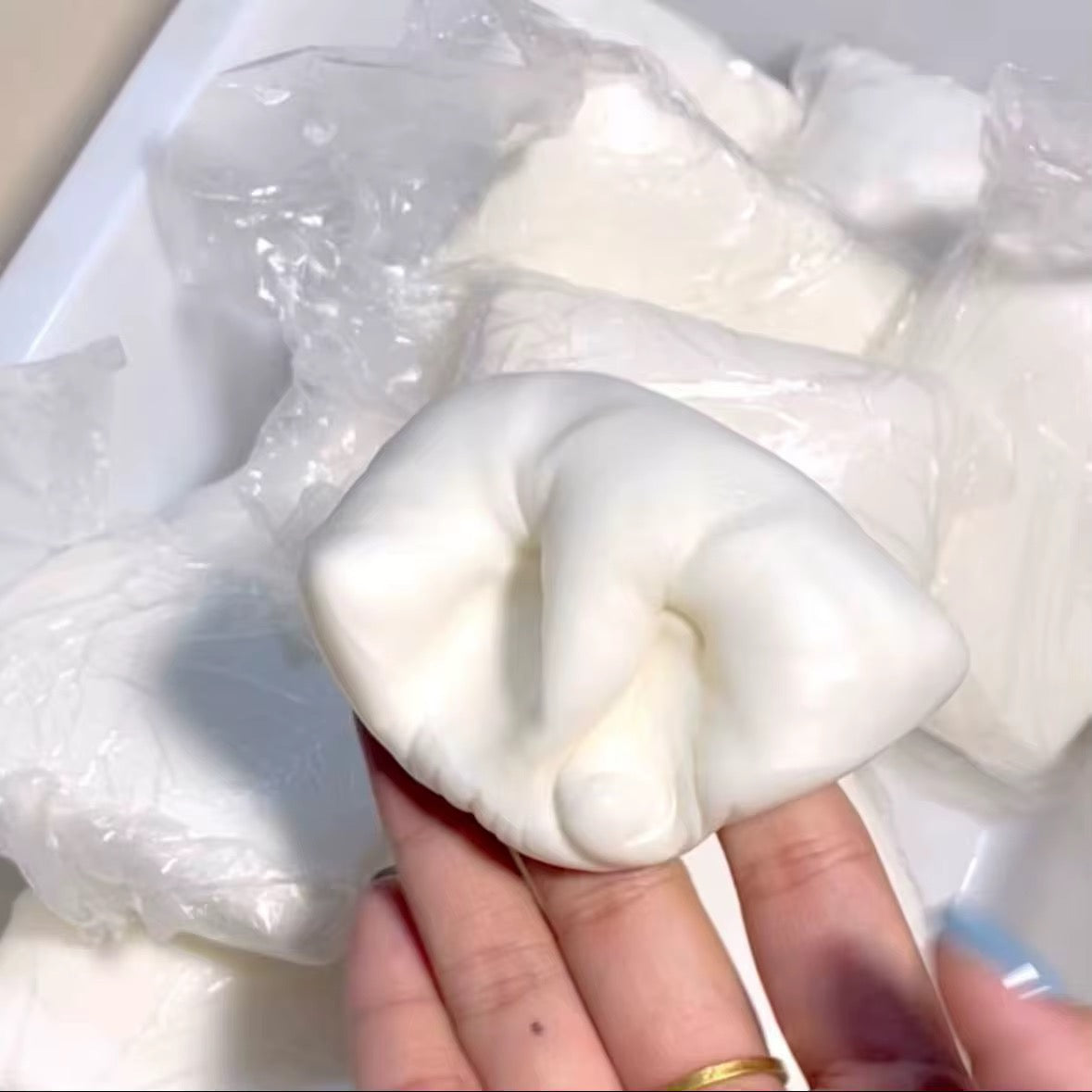 Sticky Slow Rise Pillow Mashmellow White Squishy